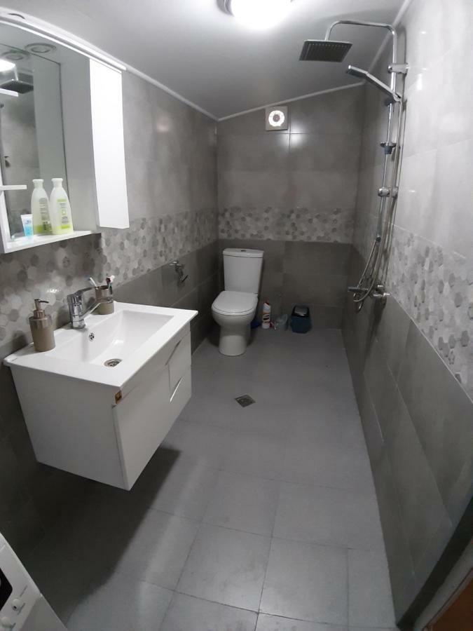 Gogoli Family Hotel ティビリシ エクステリア 写真